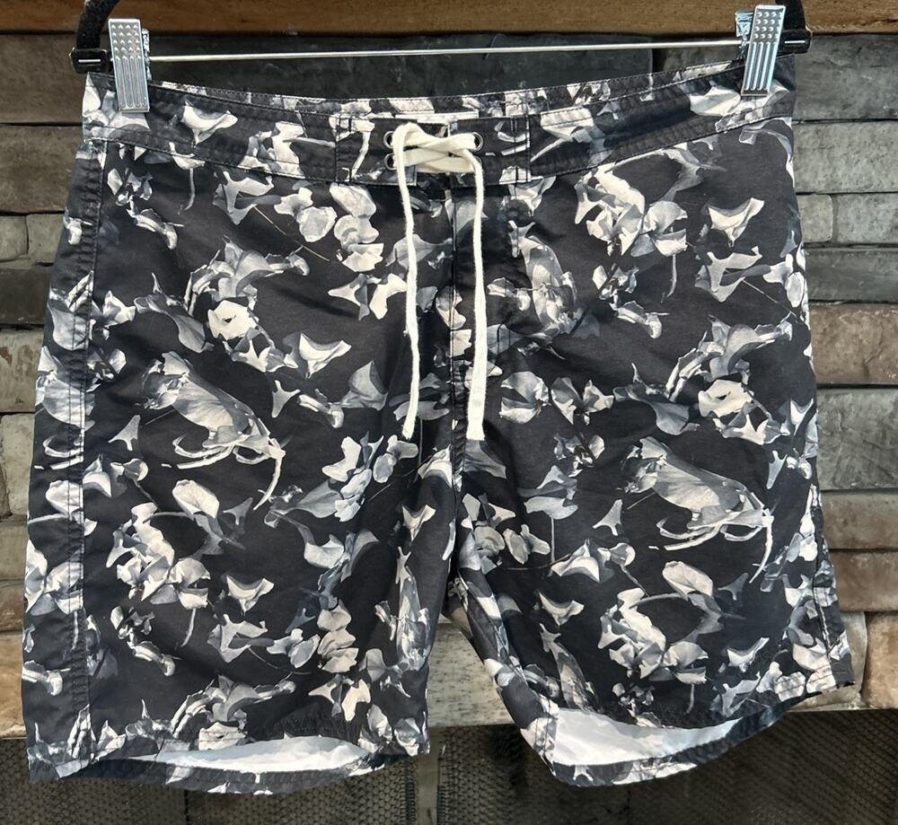 Men’s SATURDAYS New York City Floral Board Shorts Size 32 *A5